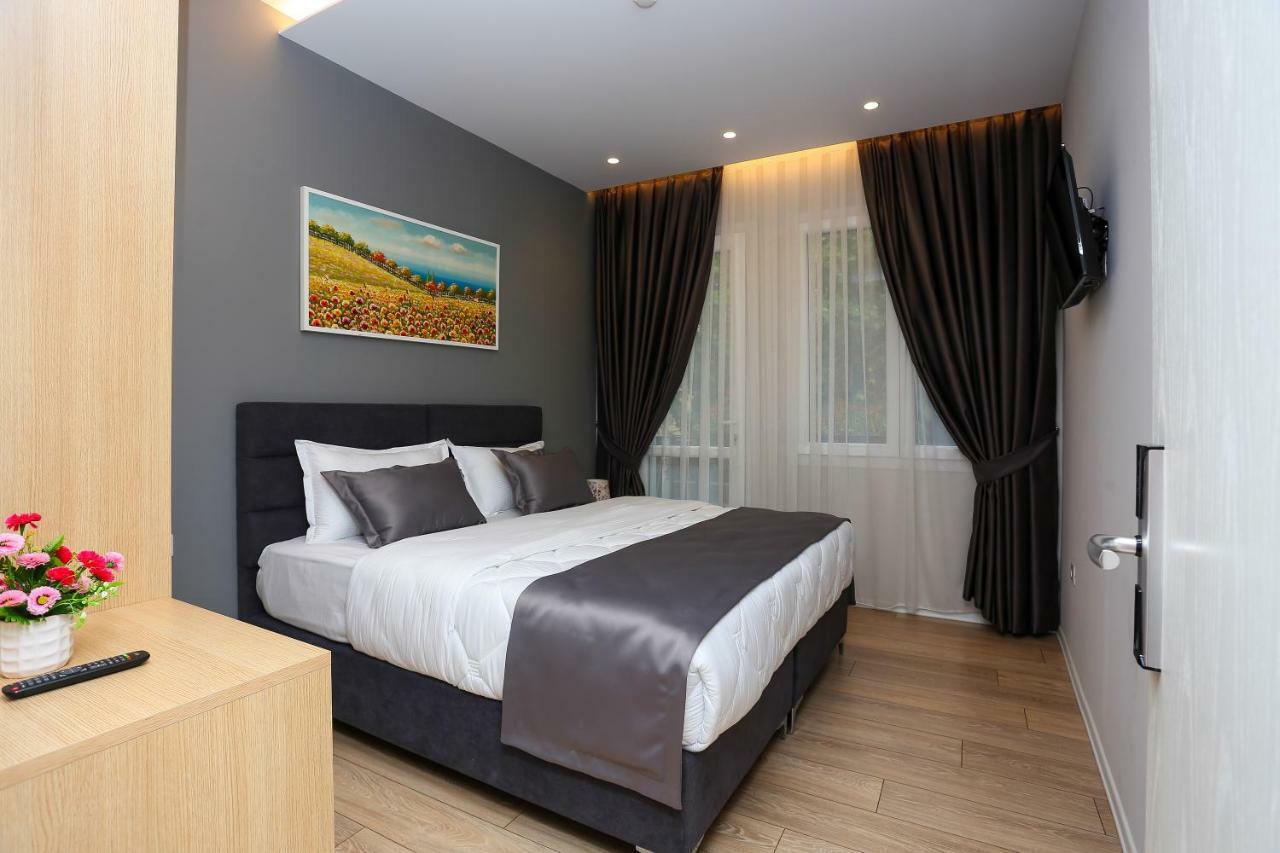 Emerald Boutique Hotel Tirana Eksteriør billede