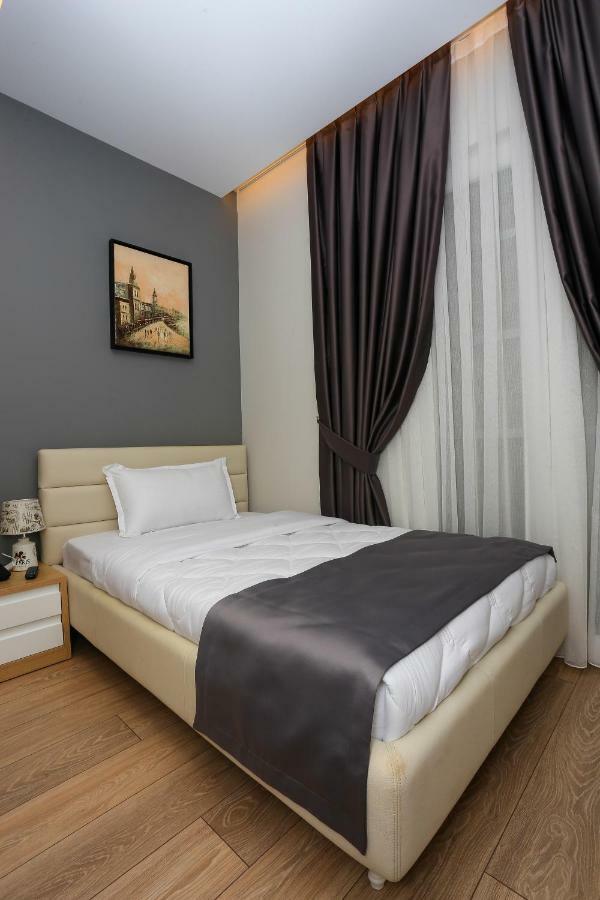 Emerald Boutique Hotel Tirana Eksteriør billede