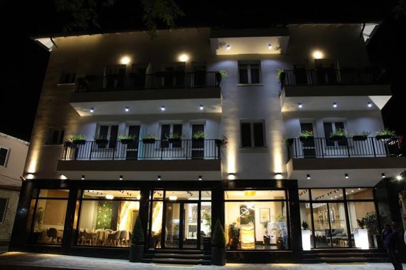 Emerald Boutique Hotel Tirana Eksteriør billede